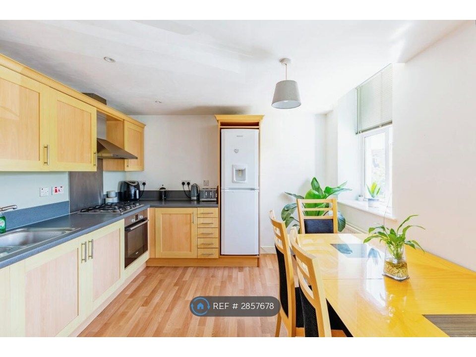 Property photo 3 of 10 Kitchen/Diner