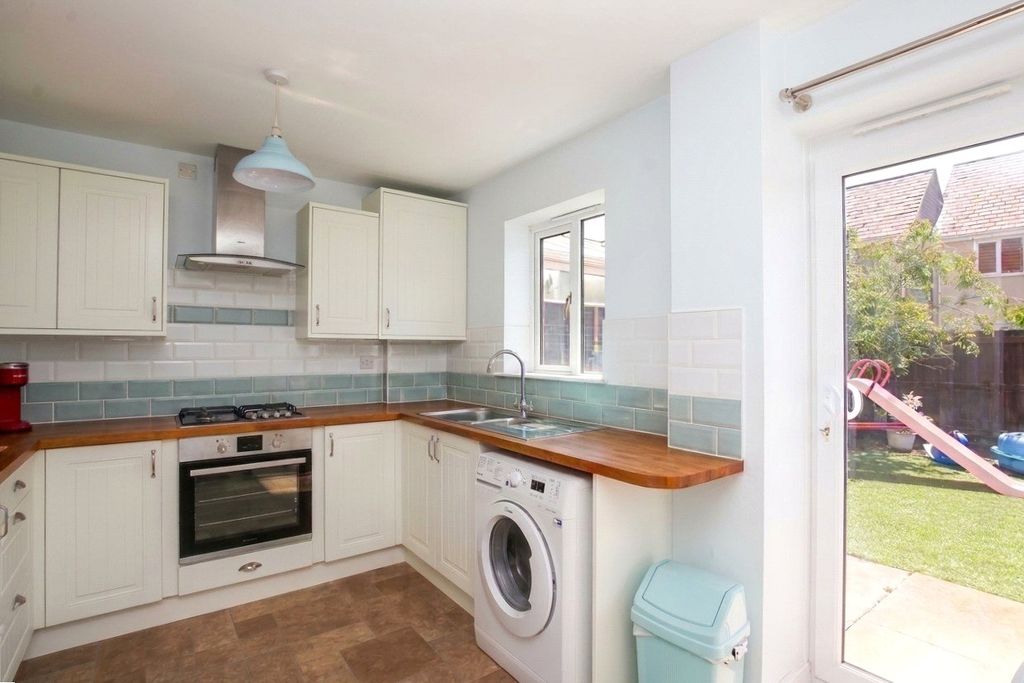 Property photo 2 of 15 Picture No. 01