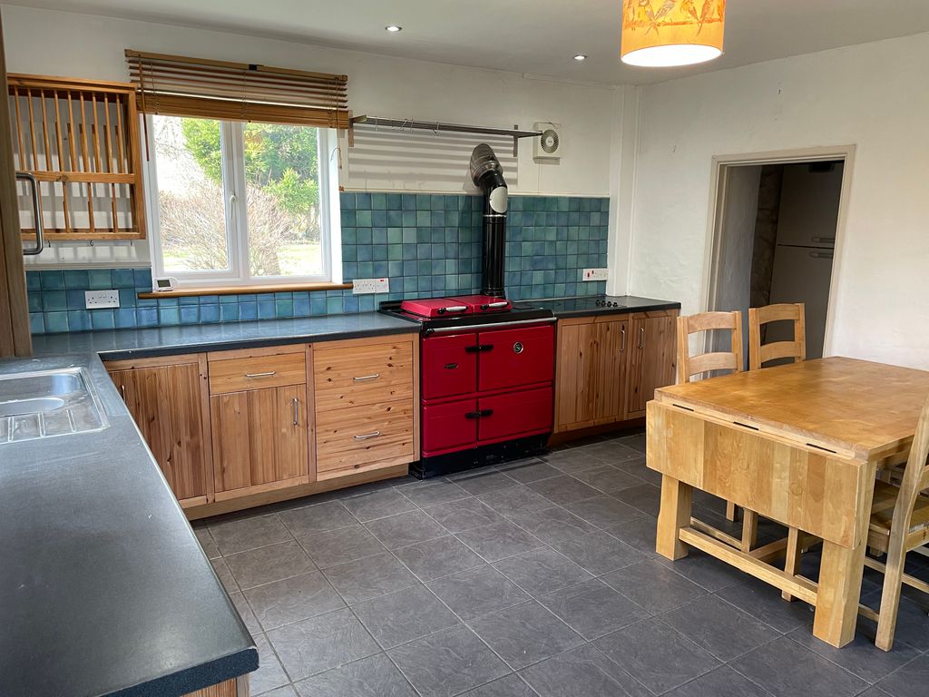 Property photo 3 of 14 Kitchen Diner