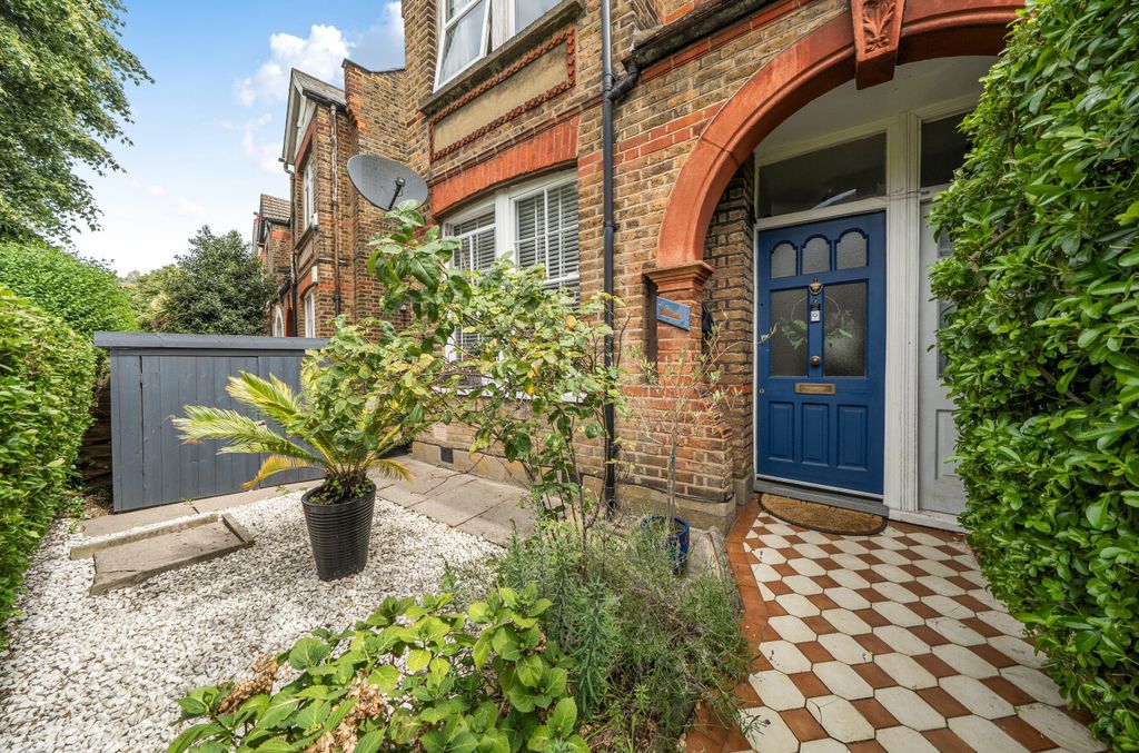 Property photo 1 of 20 1465279-2-6A0Edff...