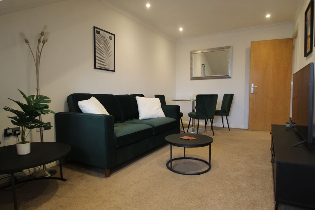 Property photo 2 of 12 Img_4745