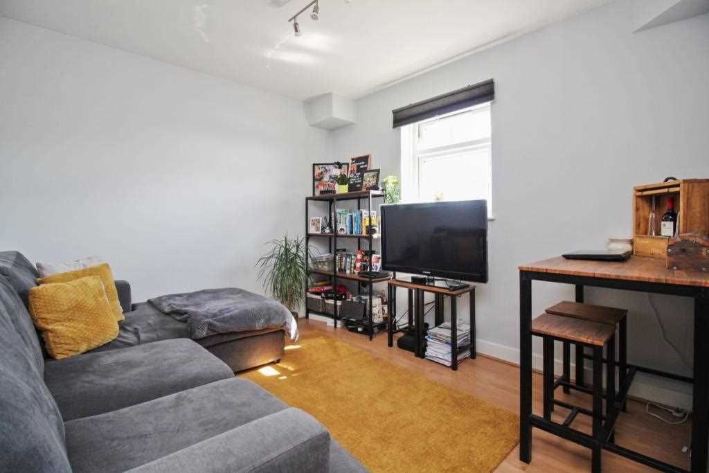 Property photo 1 of 7 Main Picture
