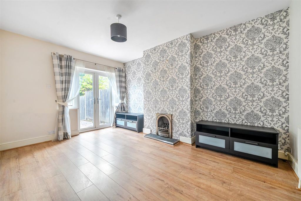 Property photo 2 of 17 1346990-8-68c9497871784.Jpg