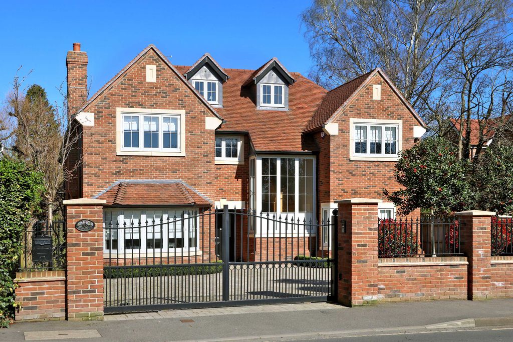 Additional image 22 of 5 bed detached house for saleGregories Road, Beaconsfield HP9