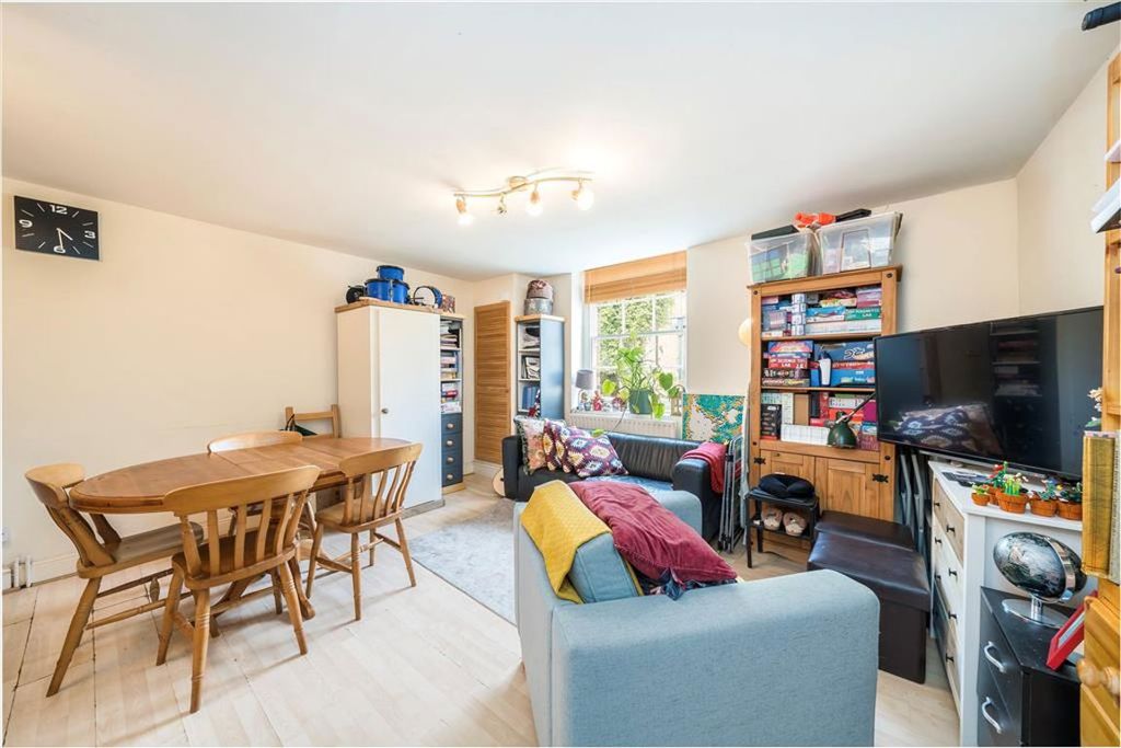 Property photo 2 of 5