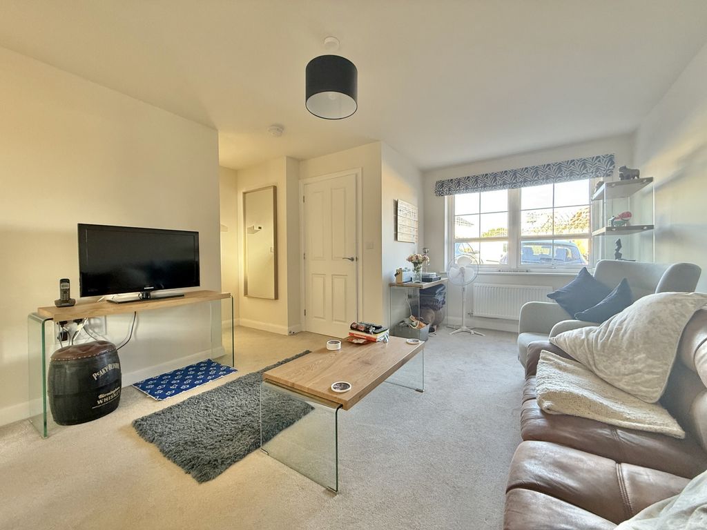 Property photo 3 of 15 Photo 7