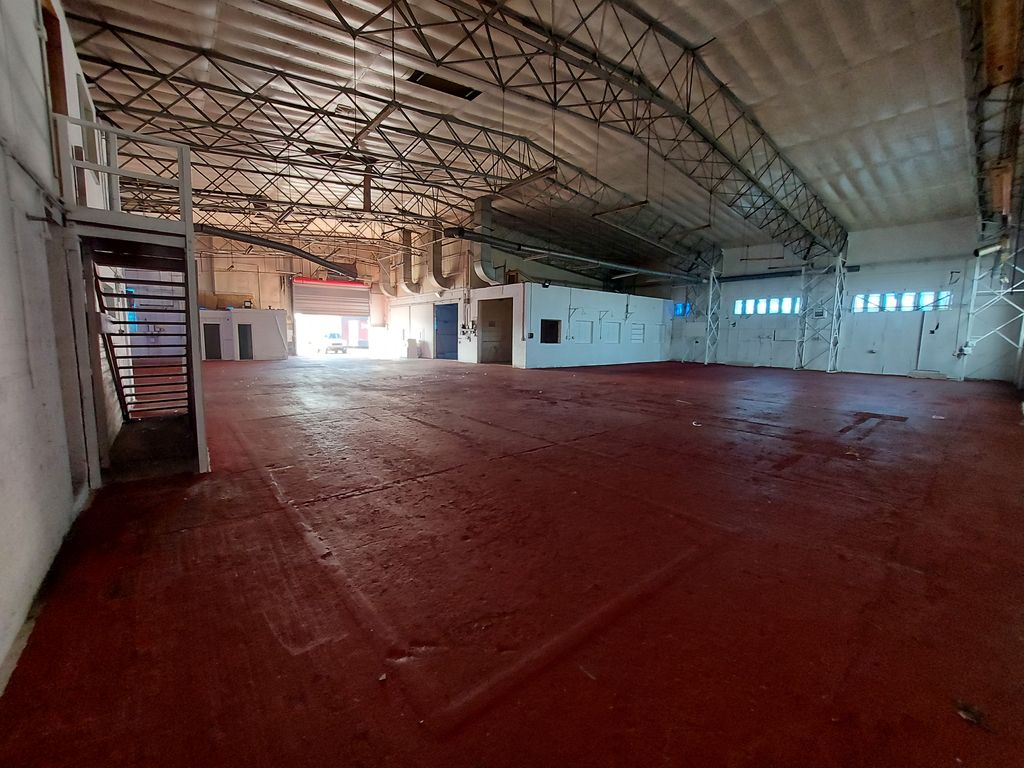 Property photo 2 of 6