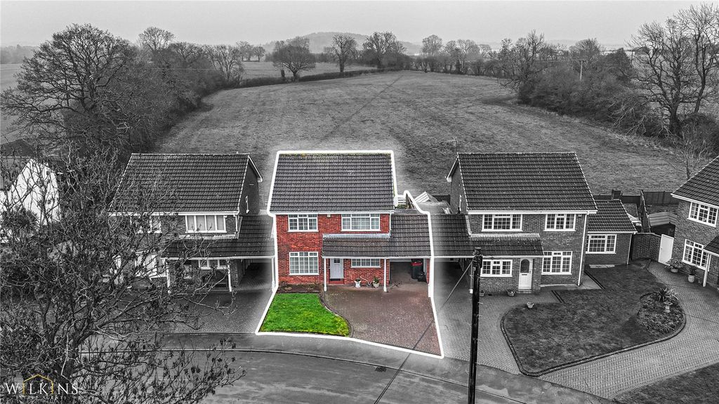 Property photo 2 of 28 Picture No. 05