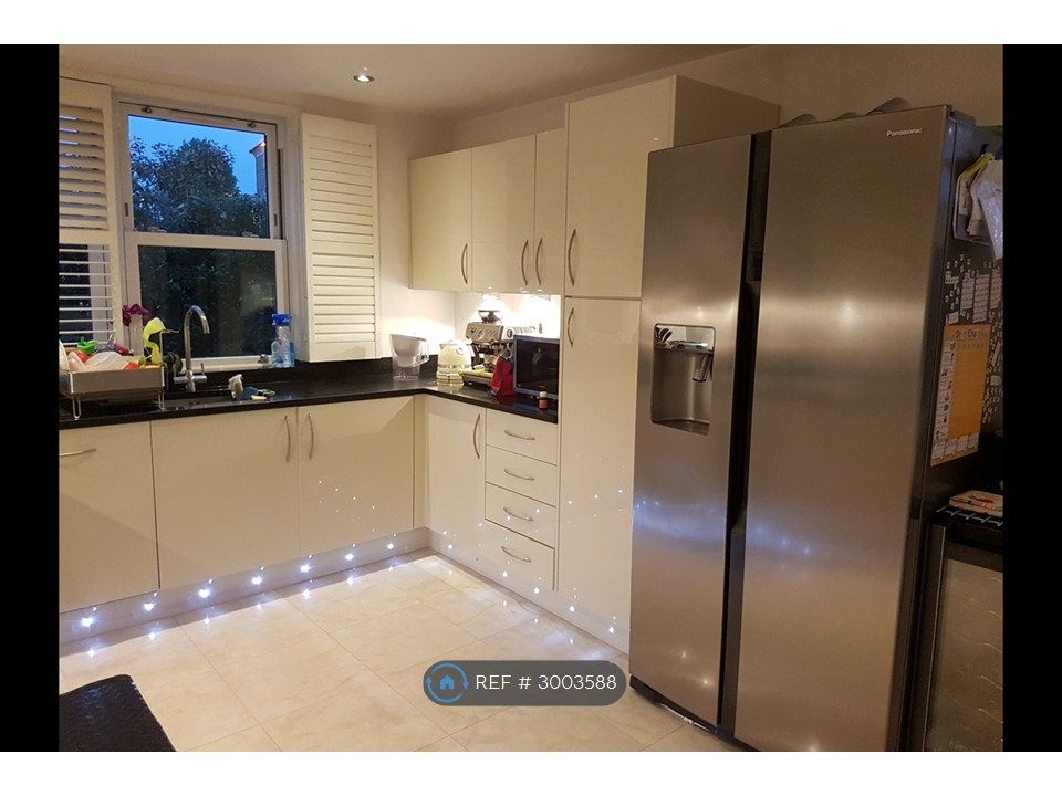 Property photo 3 of 33