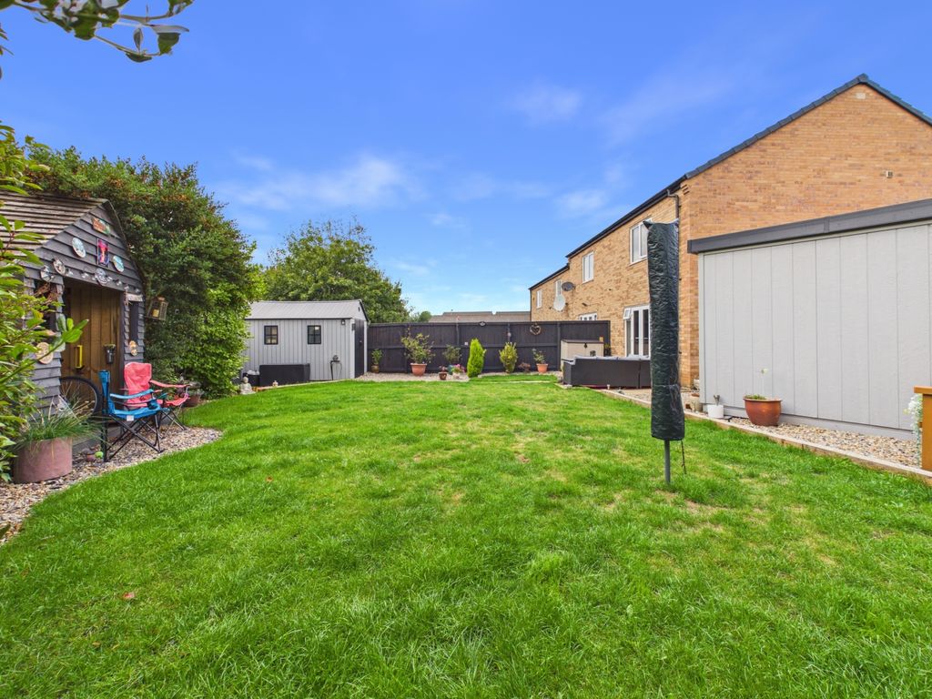 Property photo 3 of 21 3- Rob Hammond Ewemove Pontefract