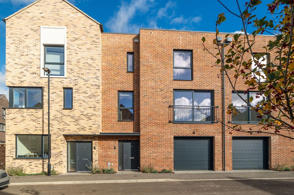 Property photo 1 of 23