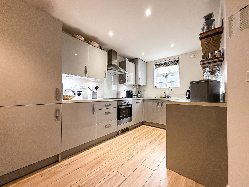 Property photo 3 of 18 4797634