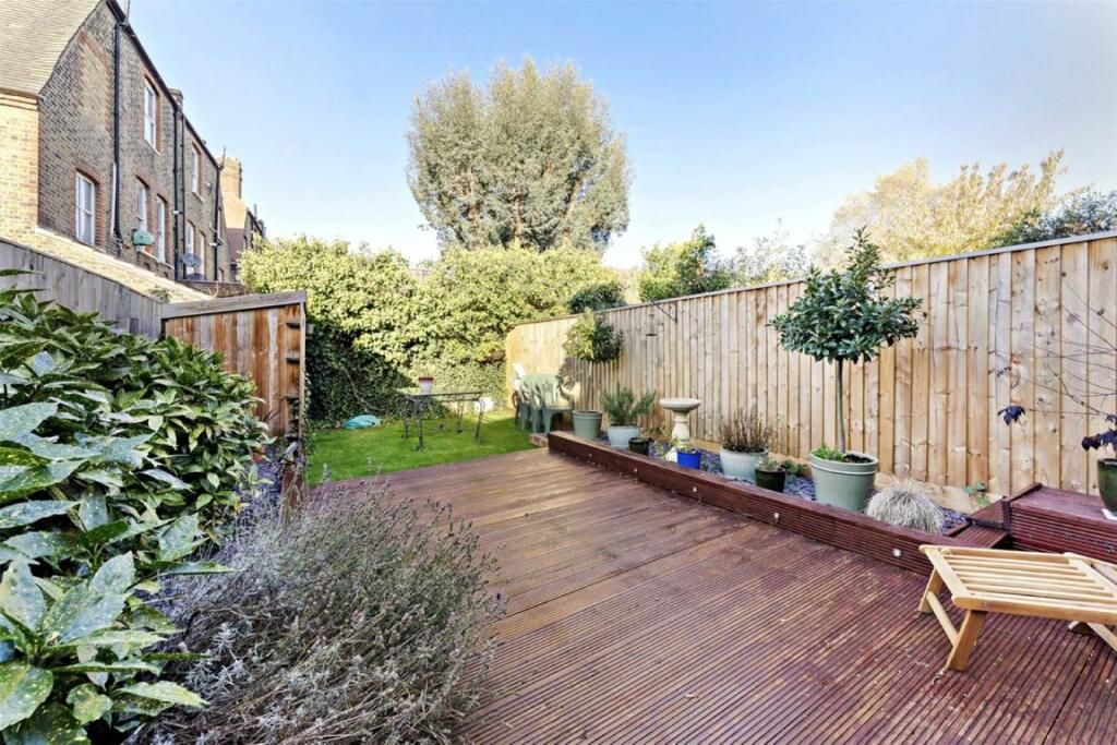 Property photo 2 of 10