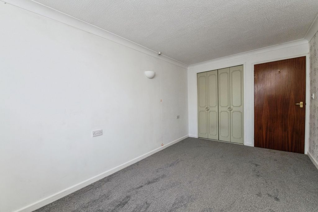 Additional image 8 of 1 bed flat for saleKing Street, Honiton, Devon EX14