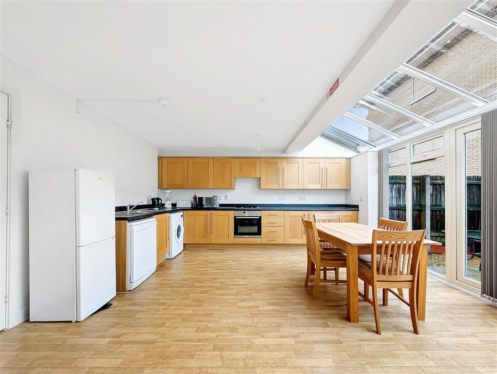 Property photo 2 of 17 Pxl_20260207_1544110902.Jpg