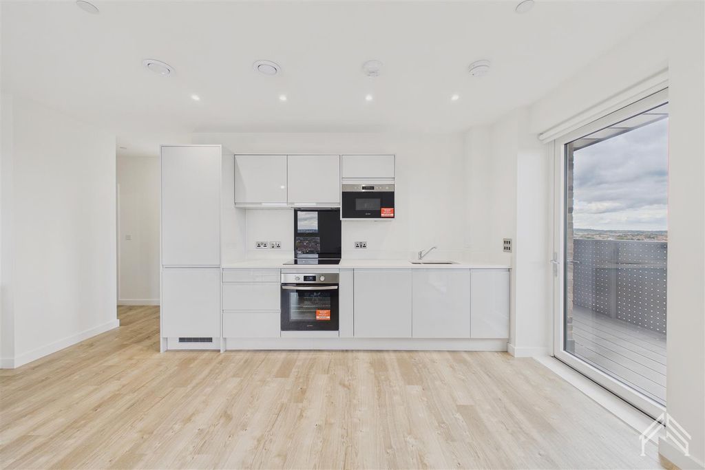 Property photo 3 of 13 3.Jpg