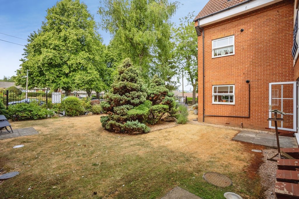 Property photo 3 of 18 Pbox-Img.Jpg