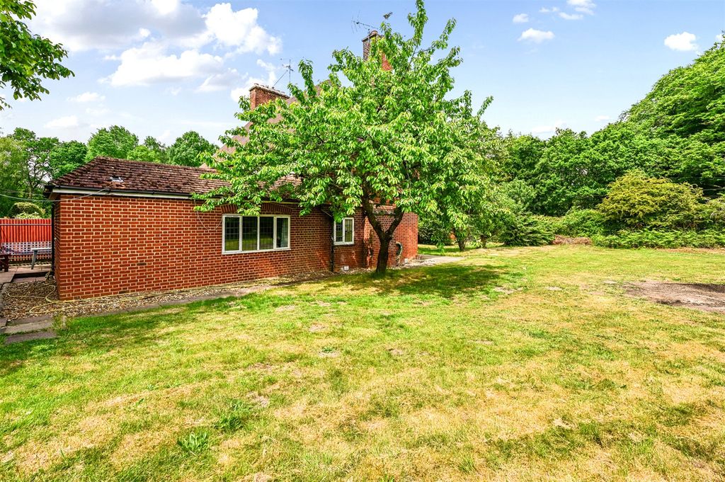 Property photo 2 of 21 Picture No. 18