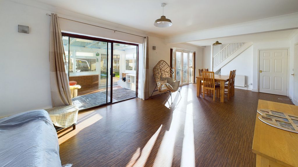 Property photo 2 of 23 Gallery