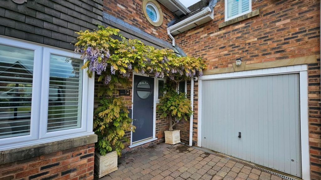 Property photo 2 of 41 2