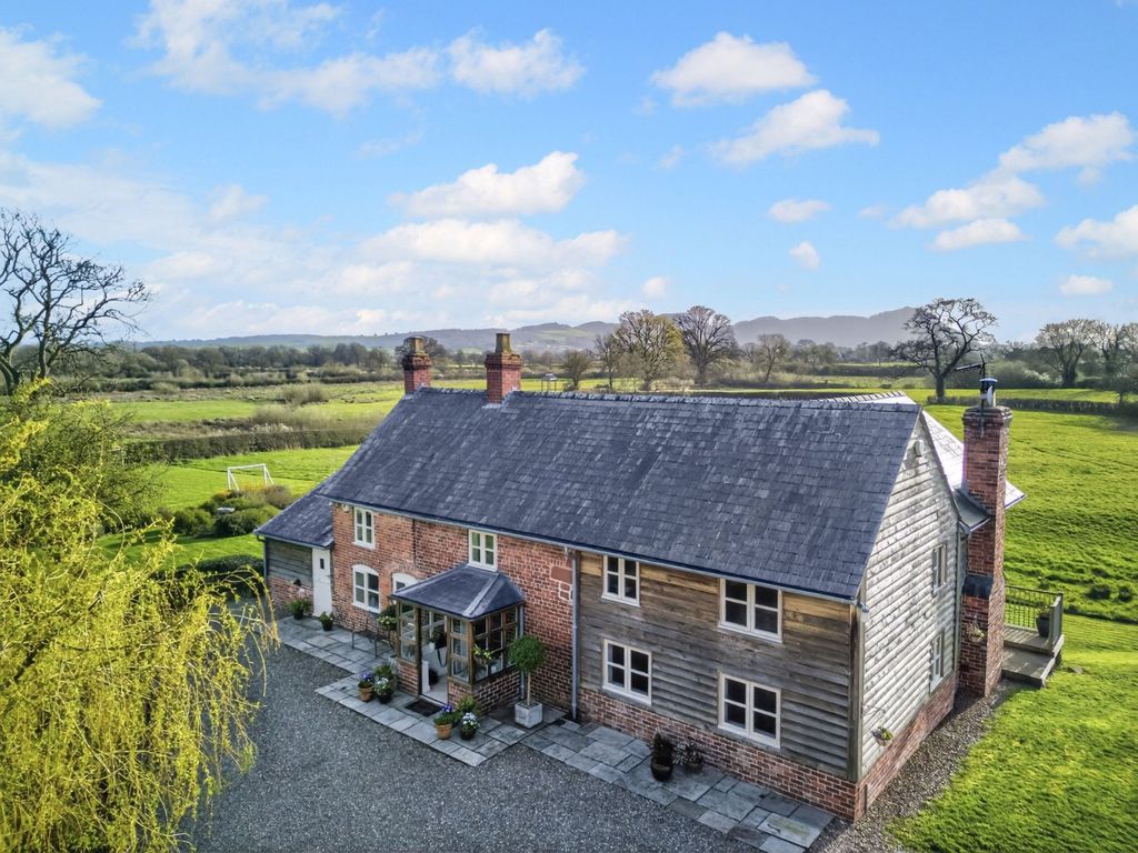 Property photo 3 of 26 Picture No. 05