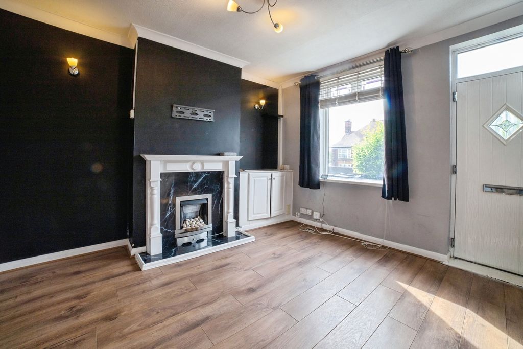 Property photo 2 of 14 Pbox-Img.Jpg