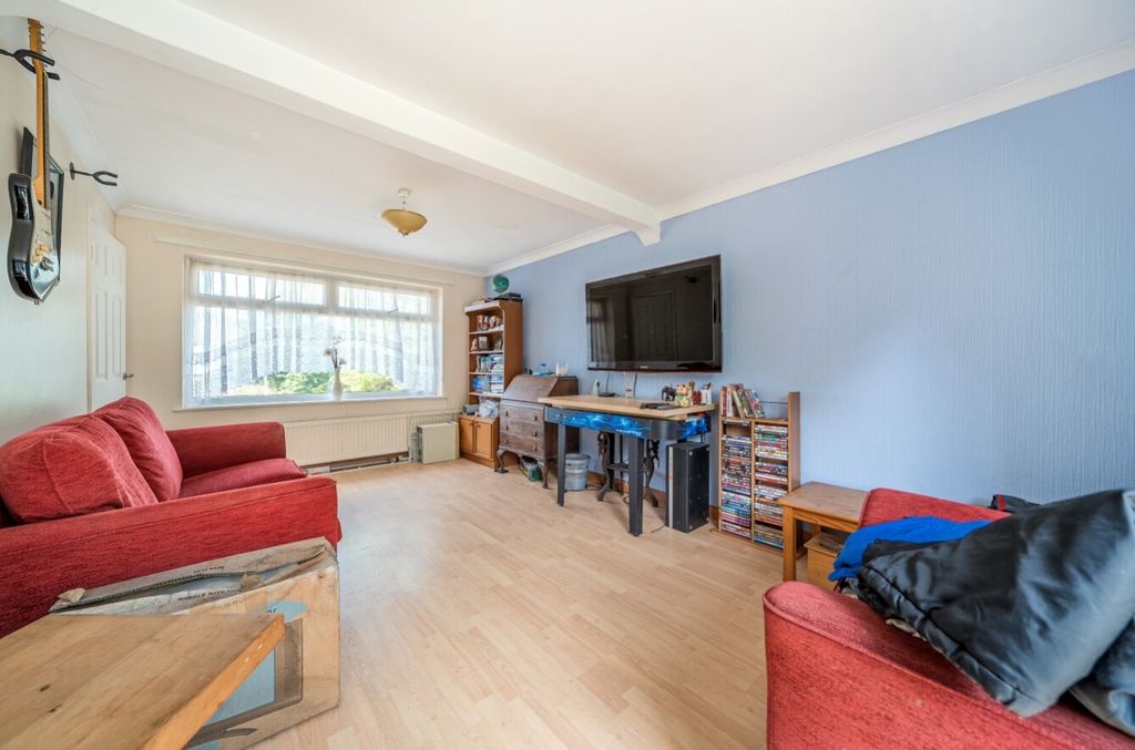 Property photo 3 of 28 1453613 (11)