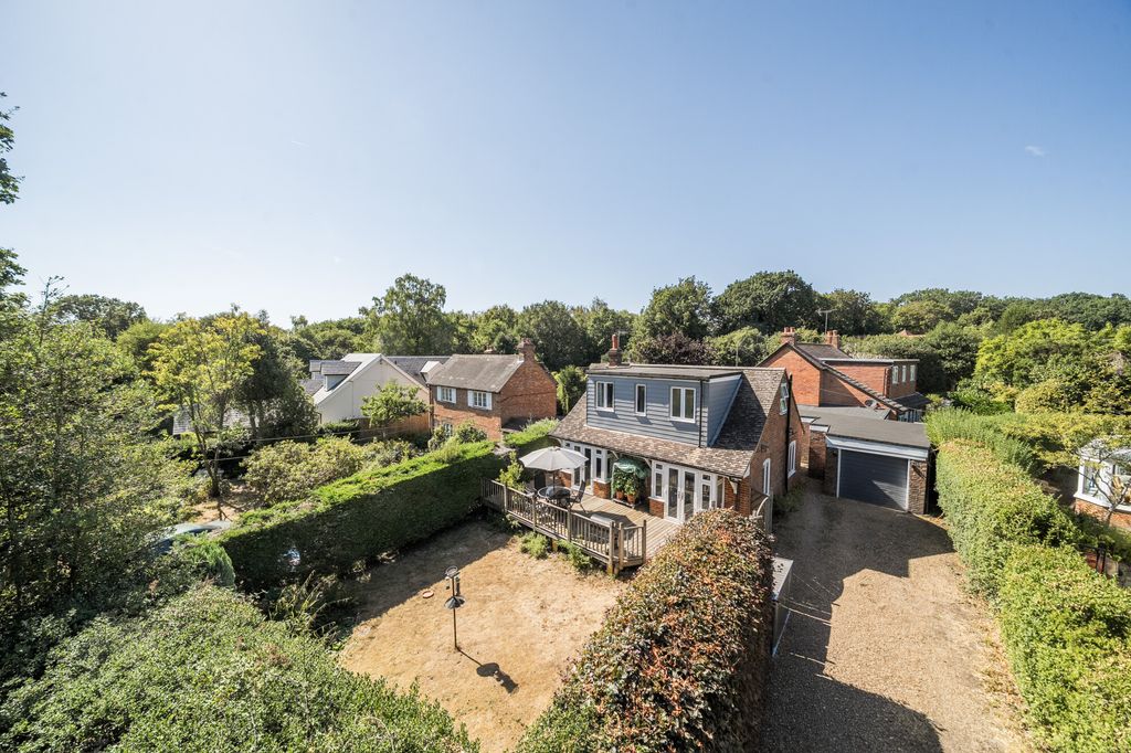 Property photo 1 of 12