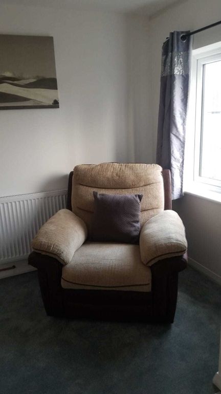 Property photo 2 of 3
