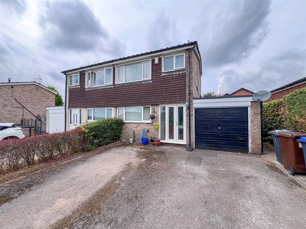 Property photo 1 of 19 Frontage