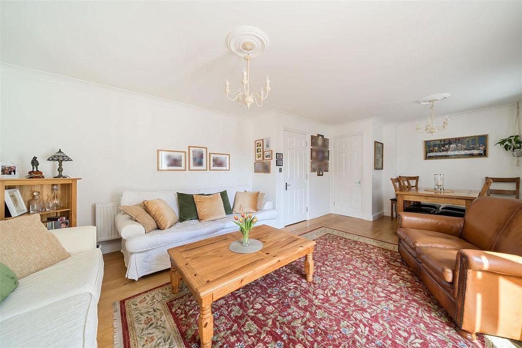 Property photo 2 of 17 Sitting / Dining Room
