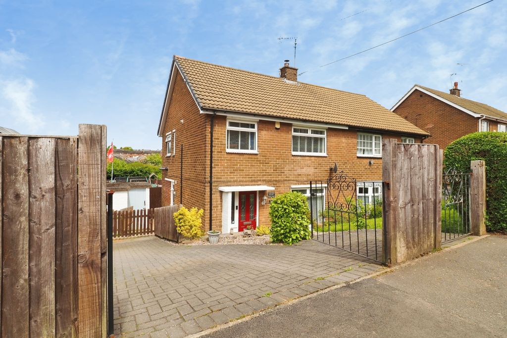 Property photo 1 of 15