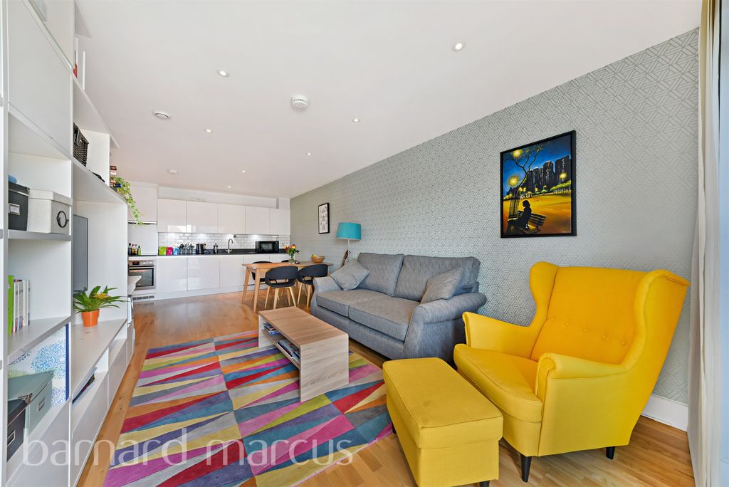 Property photo 1 of 9