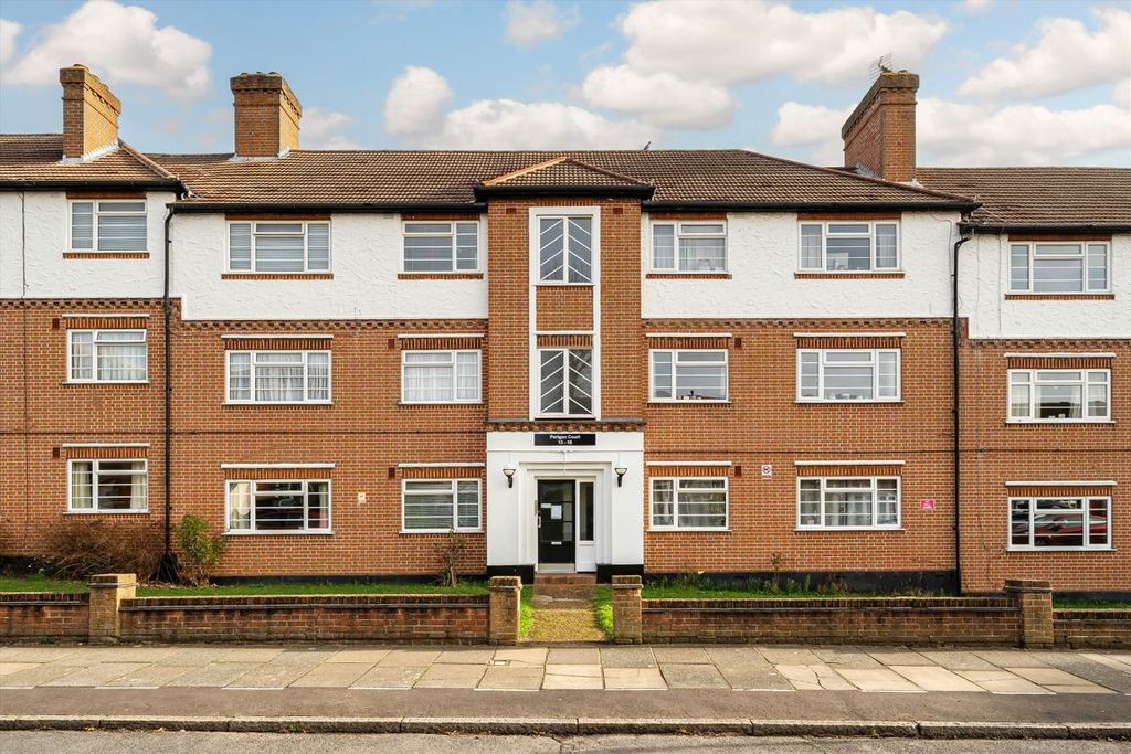 Property photo 1 of 8