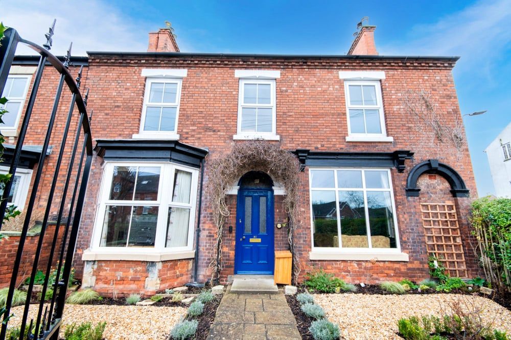 Property photo 1 of 27