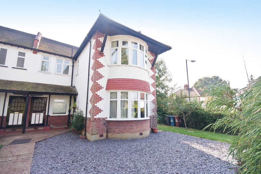 Property photo 1 of 11