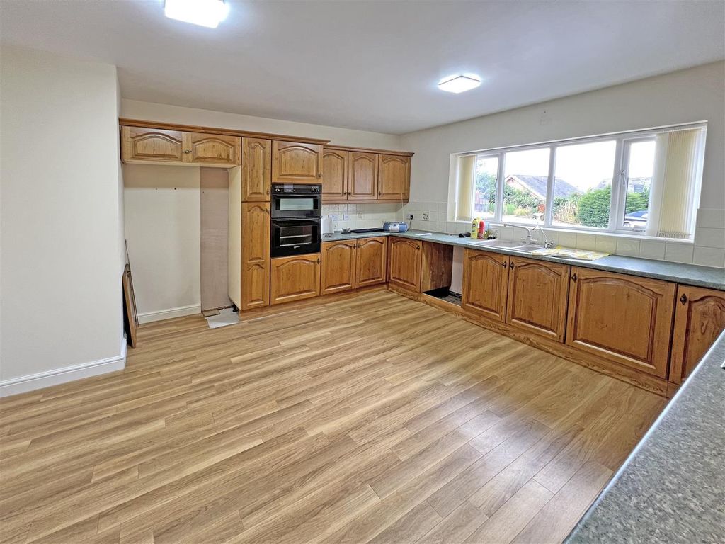 Property photo 2 of 30 Img_5021 2.Jpg