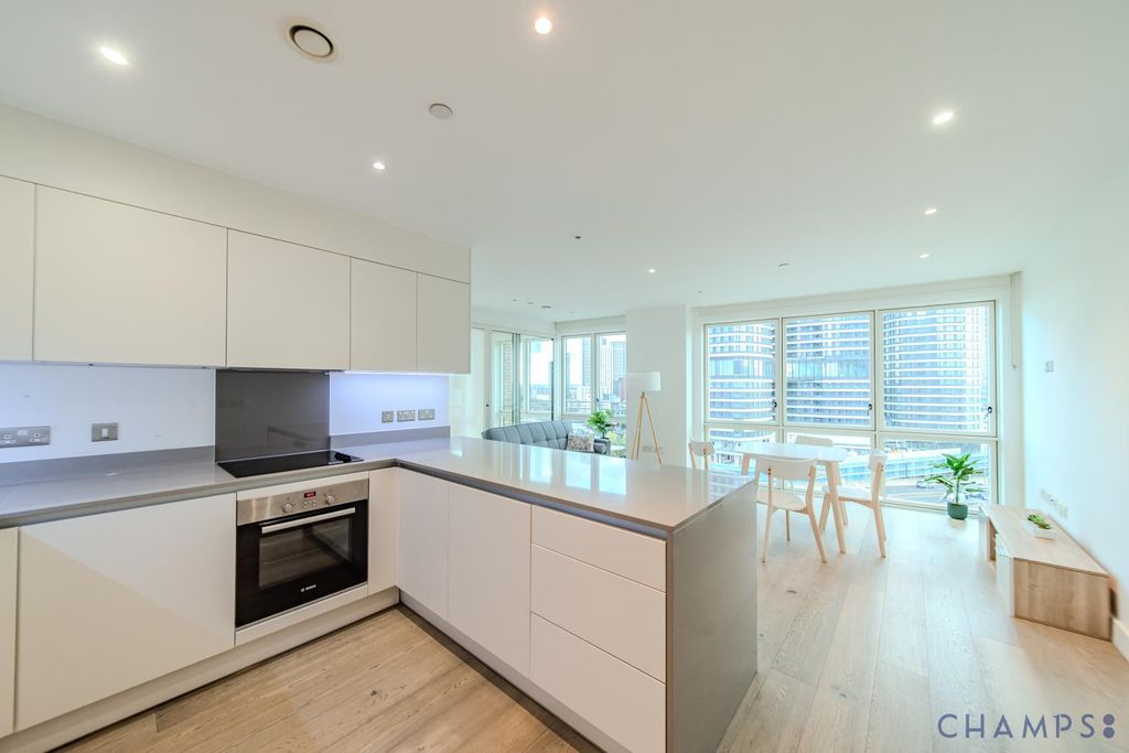 Property photo 2 of 16 Gallery