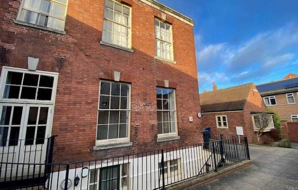 Property photo 1 of 5 External