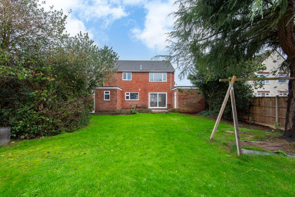 Property photo 2 of 22