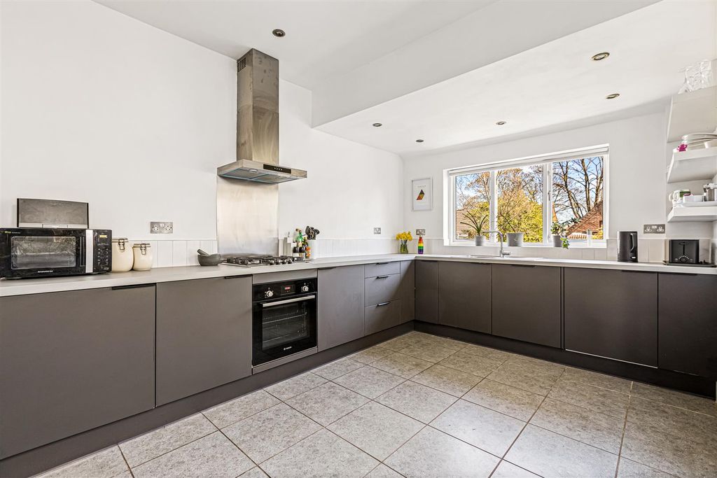 Property photo 3 of 34 Image 24.Jpg