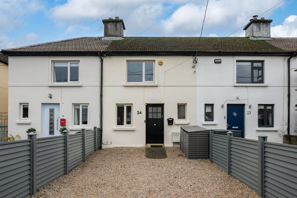 Property photo 2 of 15 Picture No. 28