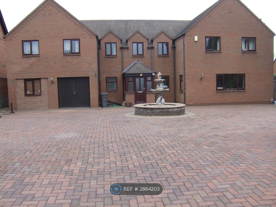 Property photo 1 of 11 Front Of House