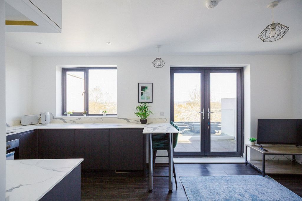 Property photo 3 of 15 Picture No. 13