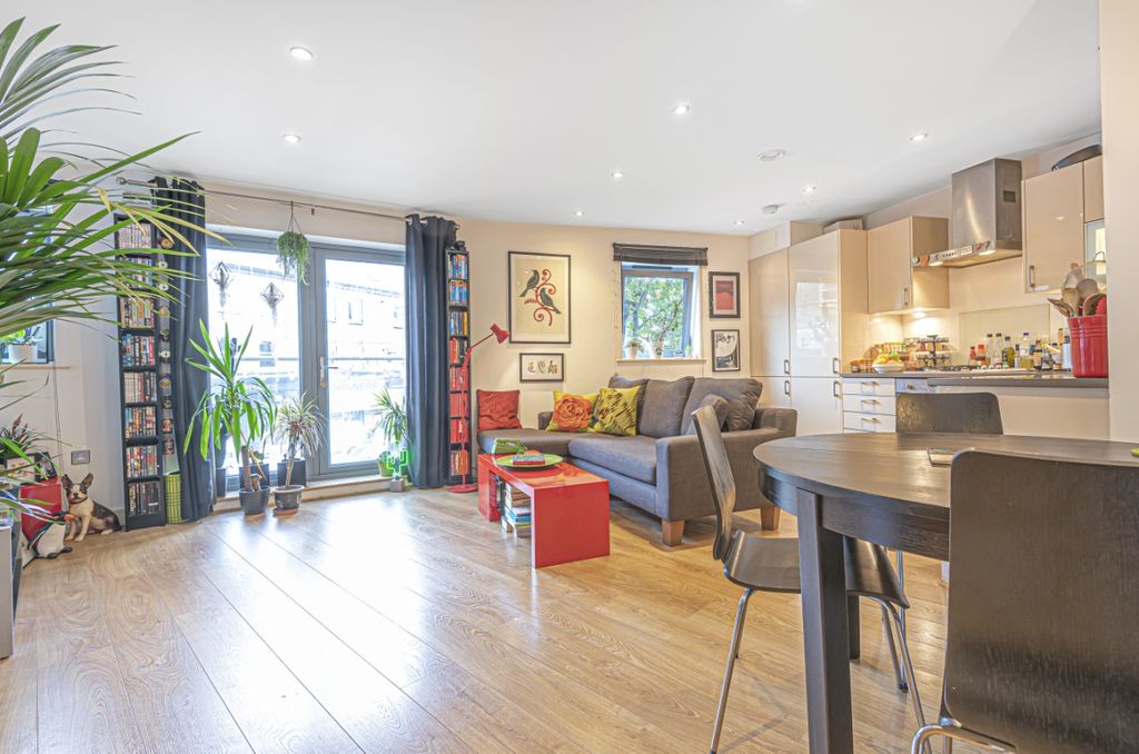 Property photo 1 of 8 537938 (11)