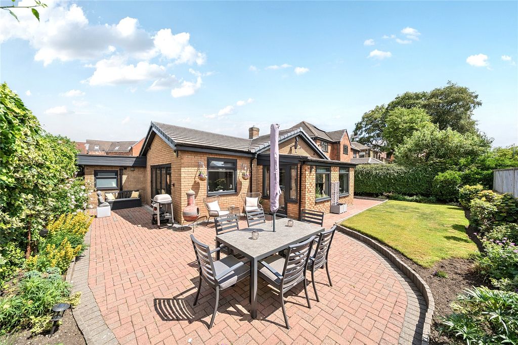 Property photo 1 of 32 Picture No. 25