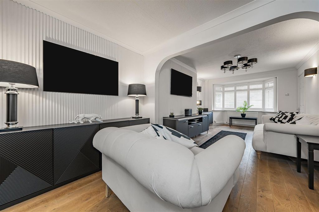 Property photo 2 of 18 Photo Oct 16 2025, 9 53 44 Am.Jpg