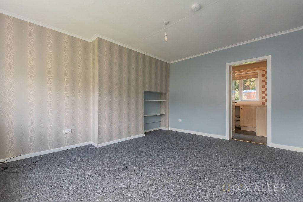 Property photo 2 of 8 Living Room