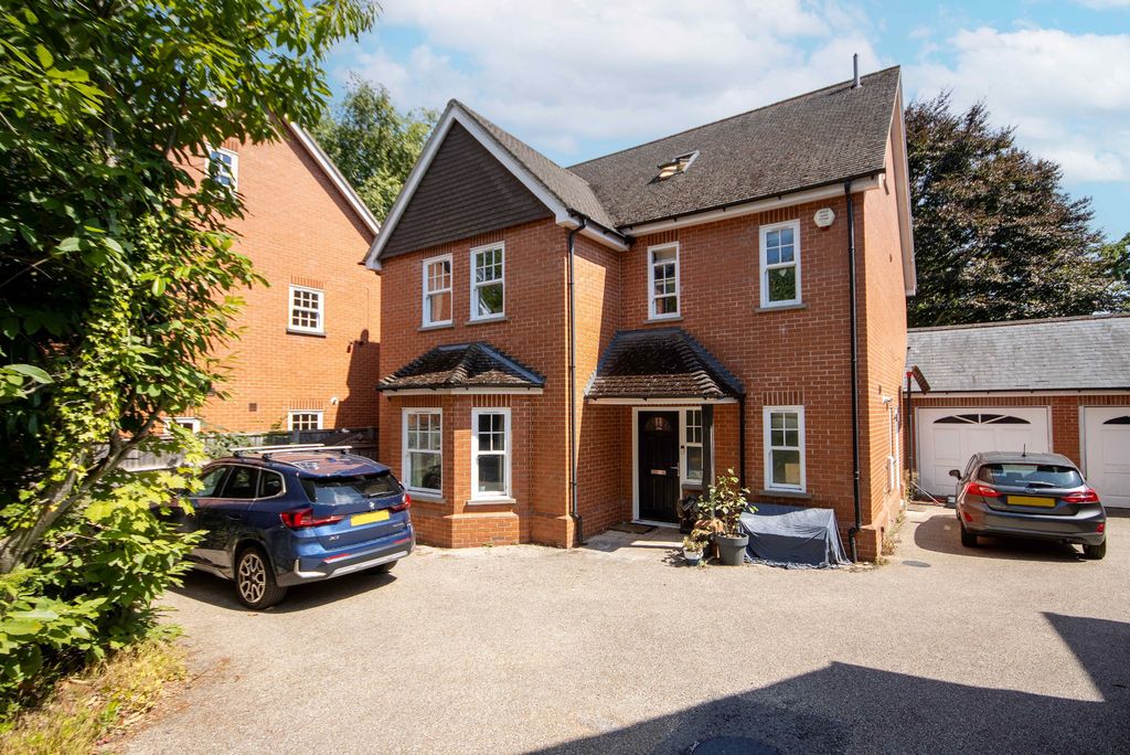 Property photo 1 of 14