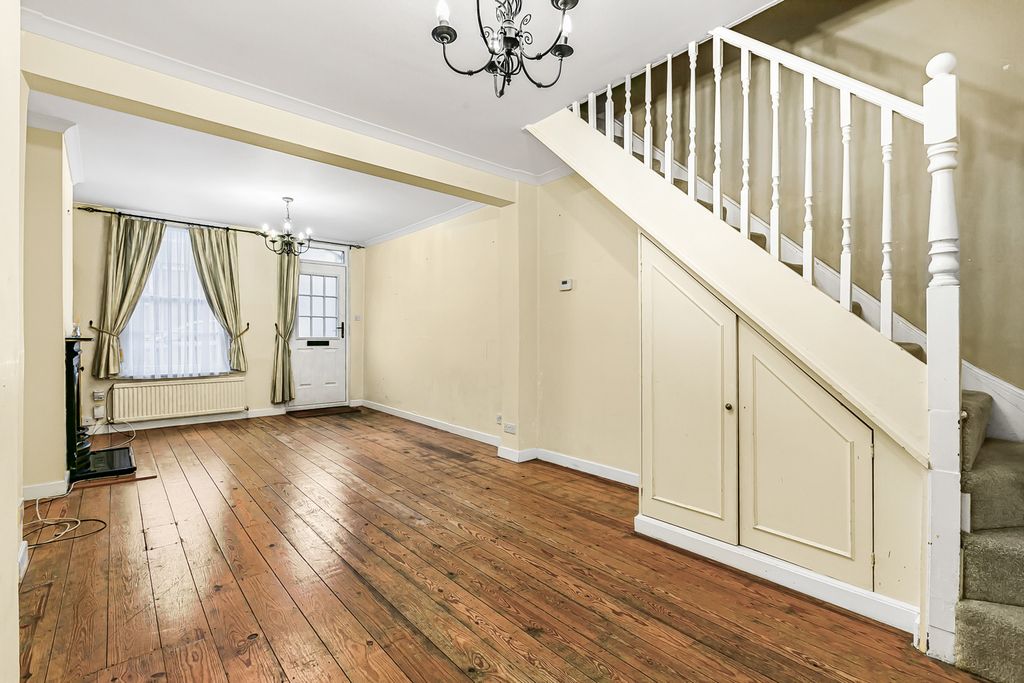 Property photo 2 of 19 Reception/Dining